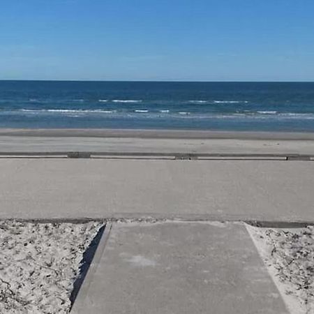 Cozy Beachside Condo With Pool View Corpus Christi Dış mekan fotoğraf